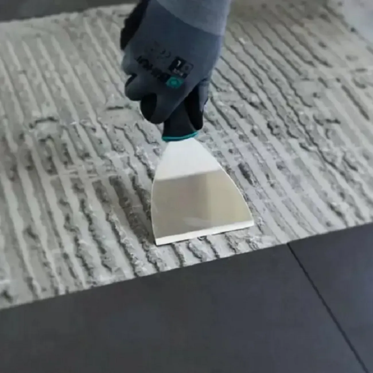 B.STRUGAC-SPAHLA ZA LEPAK - Aqualand